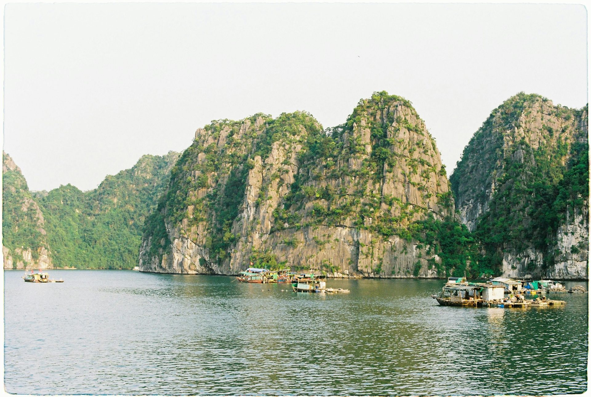  Tour Vietnam del Nord 8 Giorni : Natura e Valli Verdi